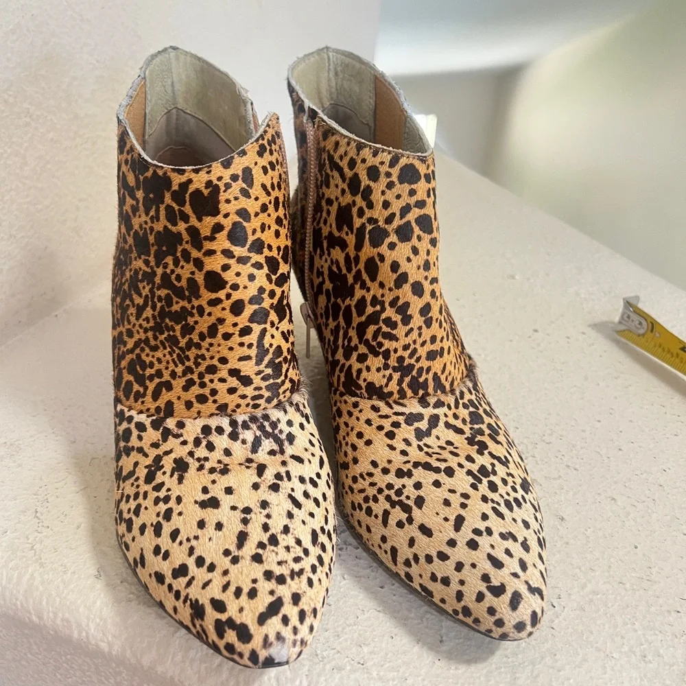 Matisse‎ Nugent Wedge Leopard Real Calf Hair Leather Ankle Boots Booties Sz 6.5
